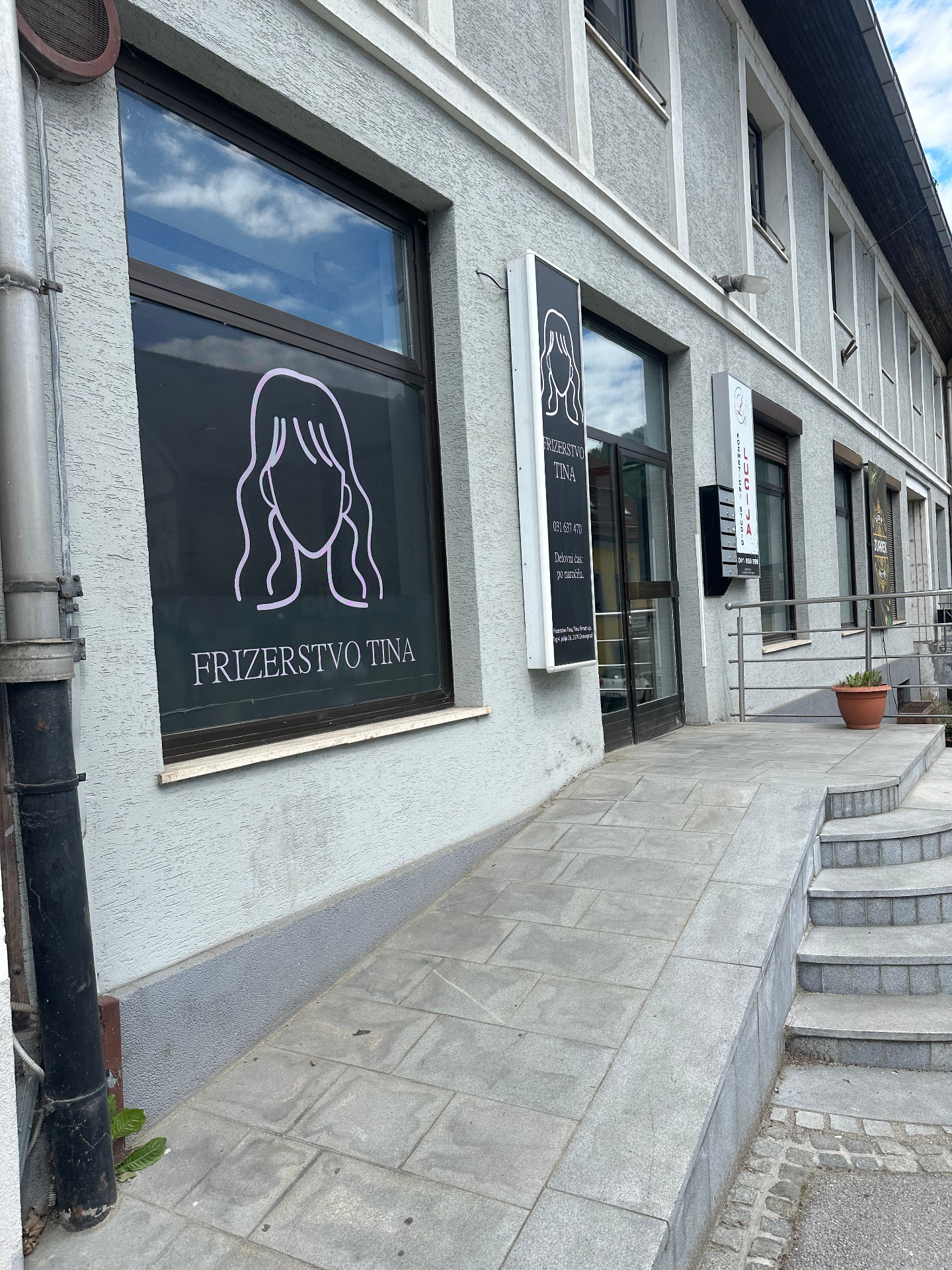 Salon Frizerstvo Tina Pirnat